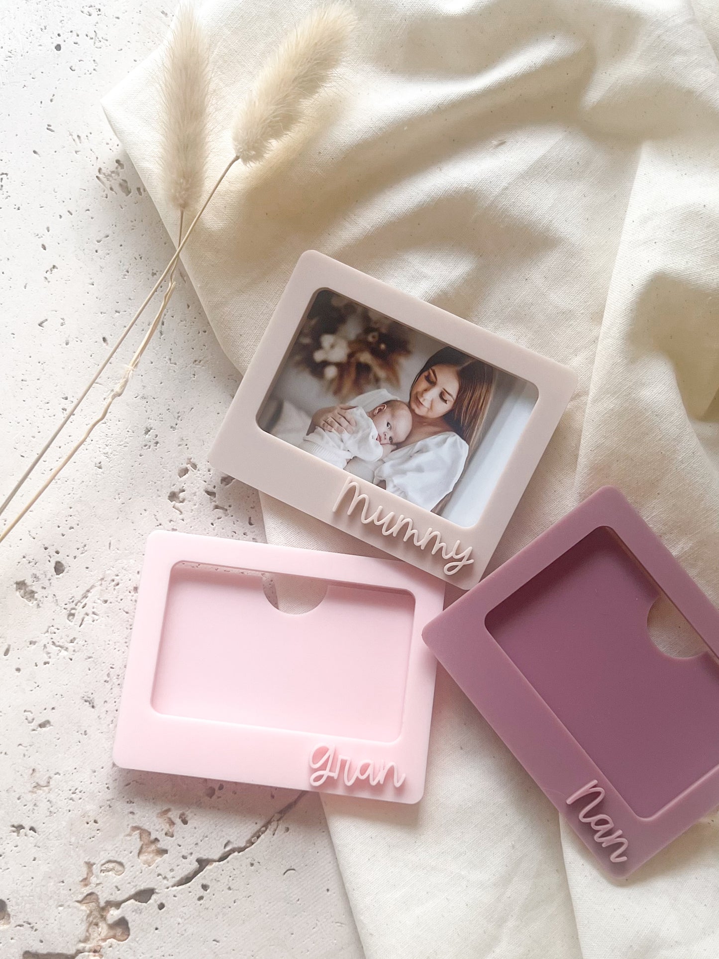 Monochromatic Acrylic Frame - Magnetic Mini Photo Frame