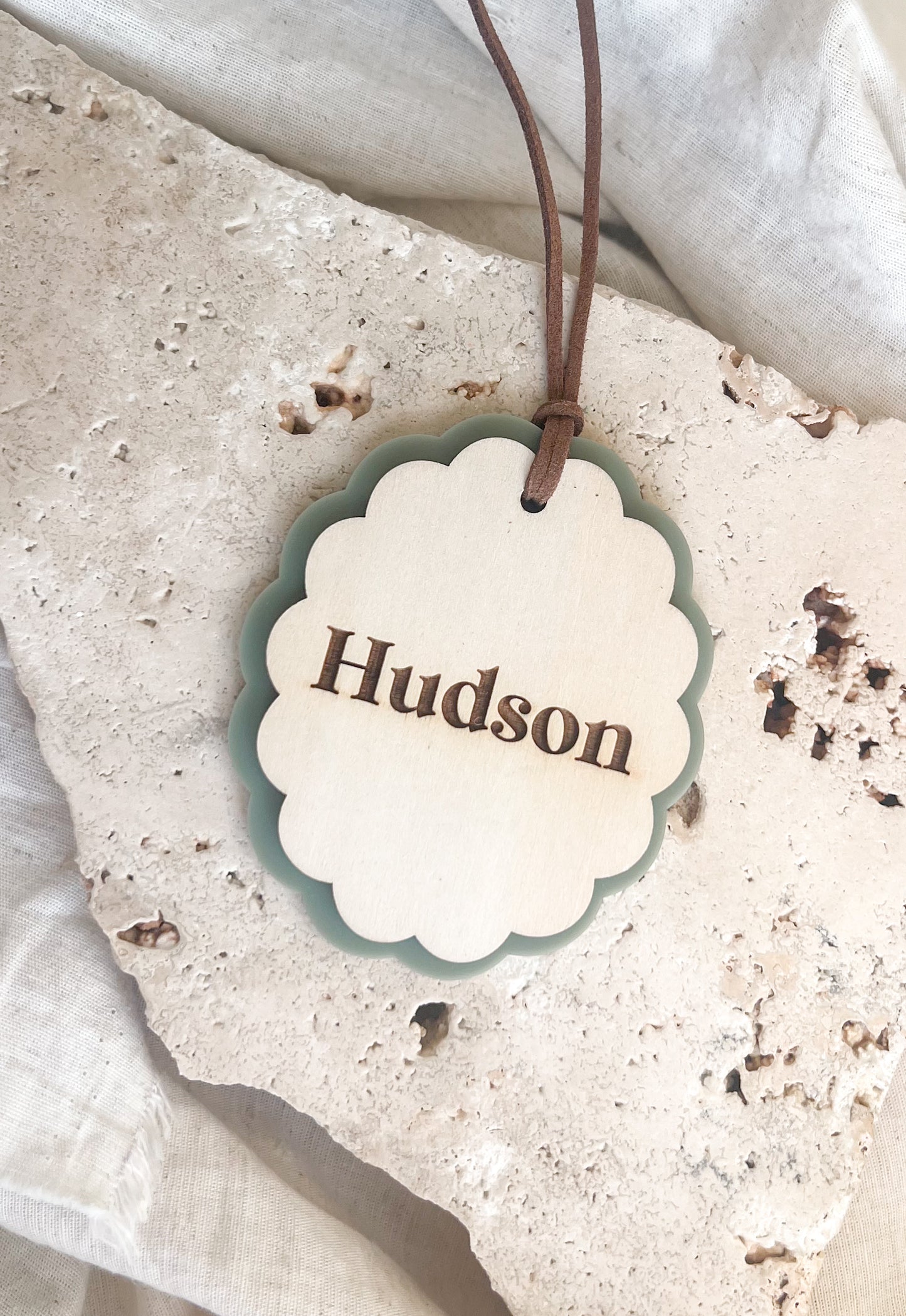 Easter Tag - Scalloped