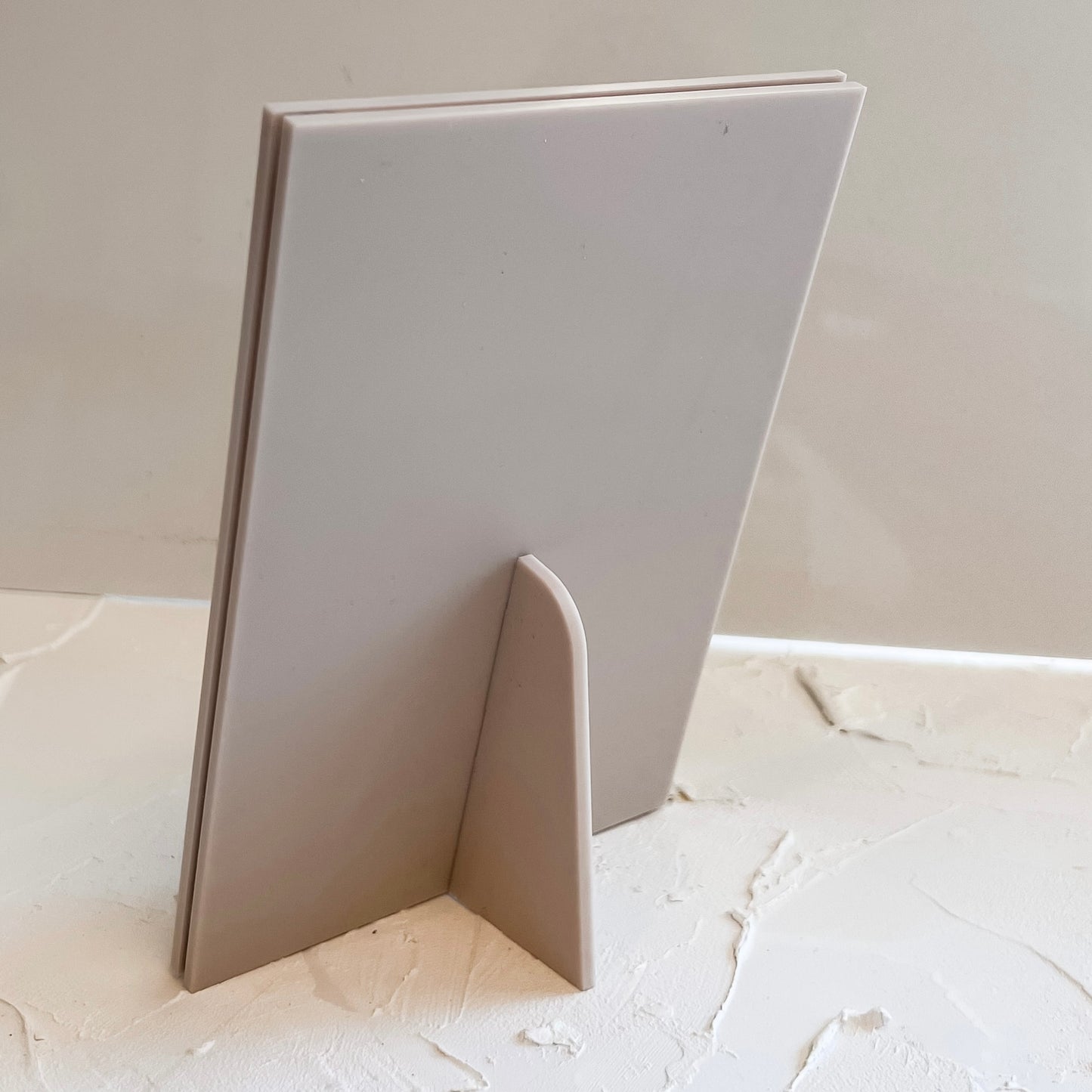 Monochromatic Acrylic Frame - 6x4 Photo